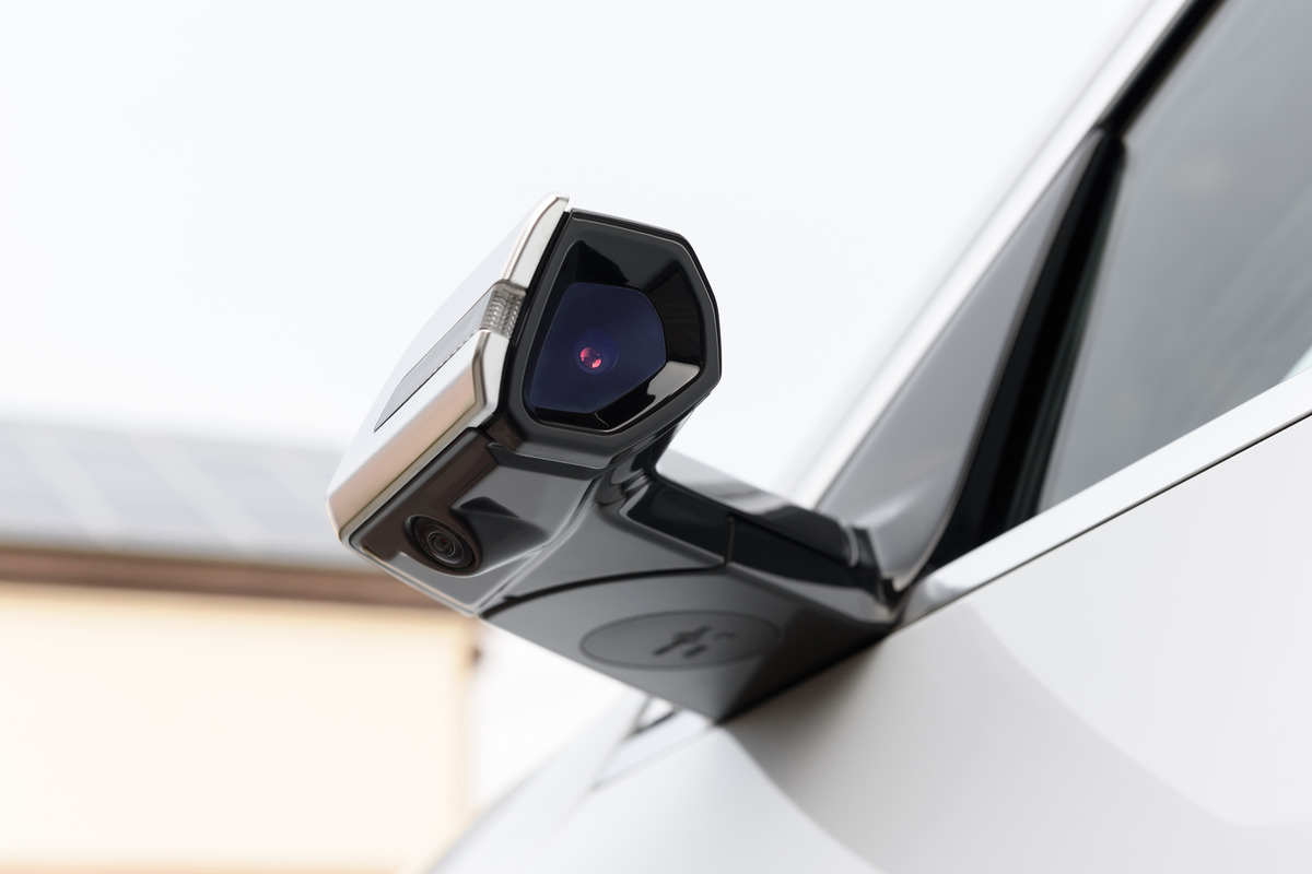 Cameras instead of mirrors – are digital mirrors the future of car body design?